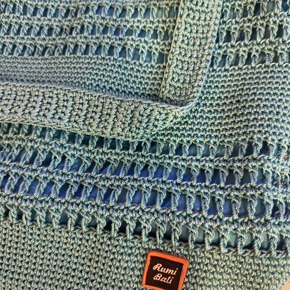 Blue Crochet Tote Bag - Picture 2 of 4